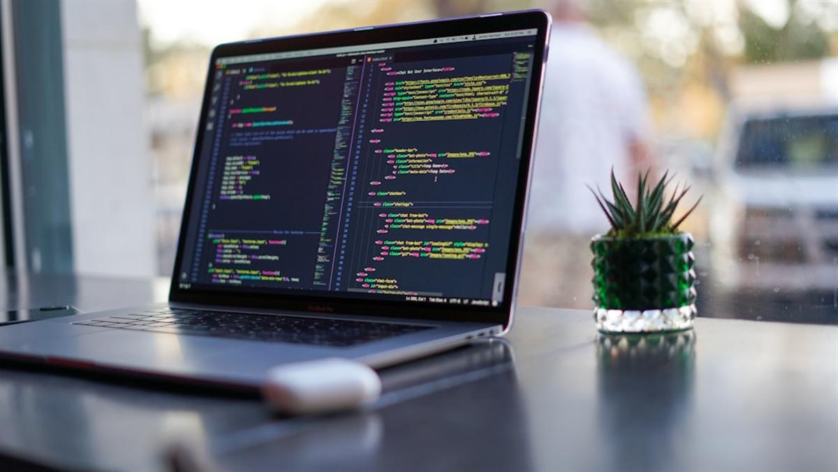 Pantalla con codigo de programacion